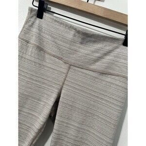 Athleta Chaturanga 7/8 High Rise Jacquard Textured Legging, Quail Tan Medium